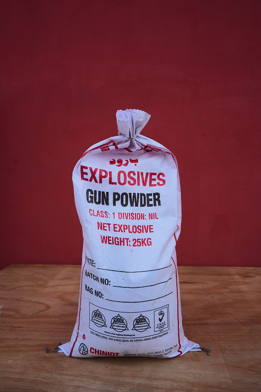 Gun Powder1